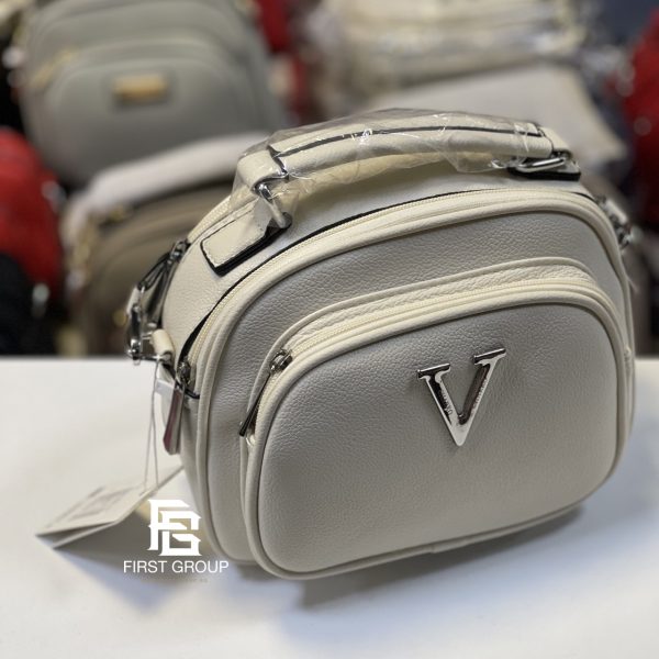 Дамска елегантна чанта - кремаво